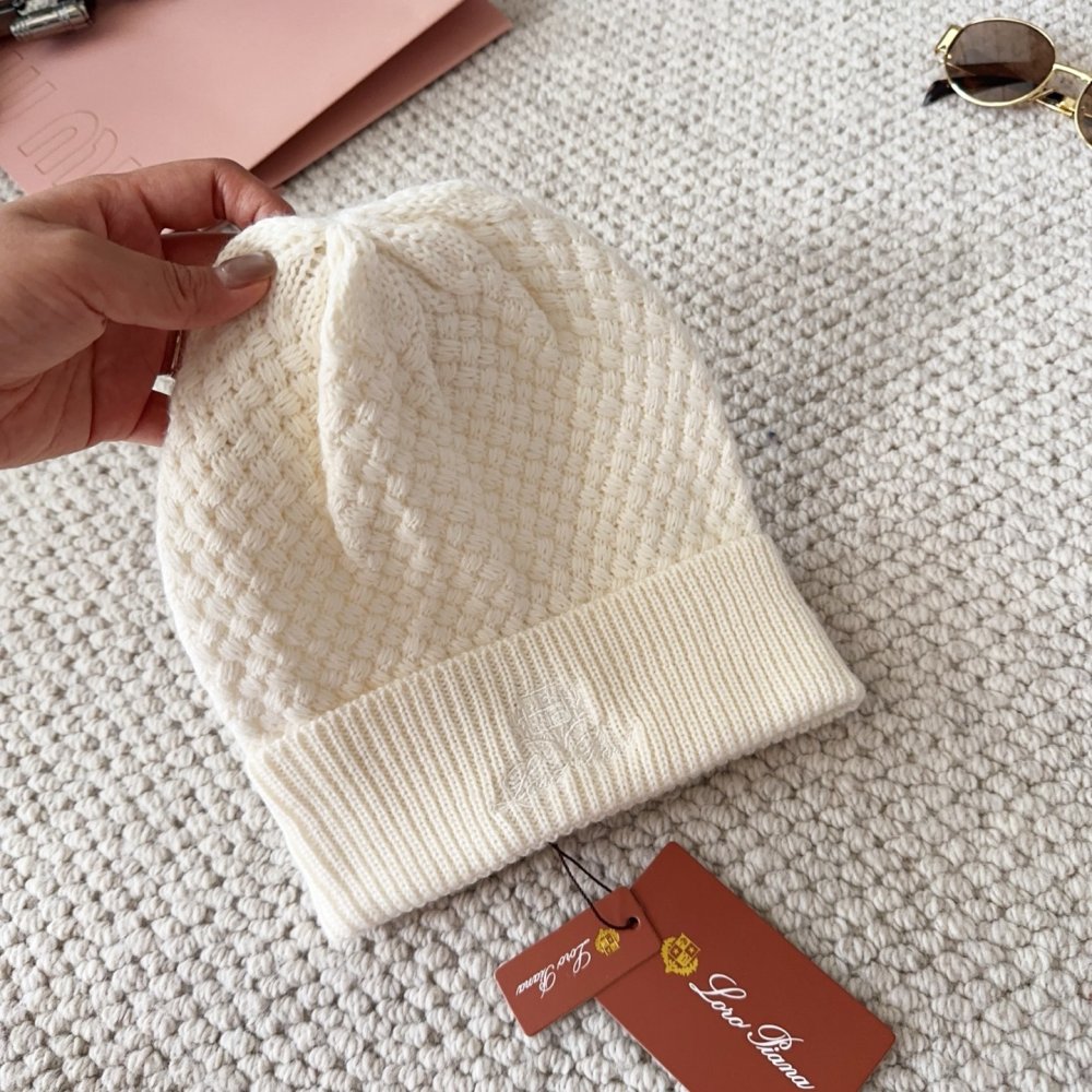 Шапка зимова фото 3