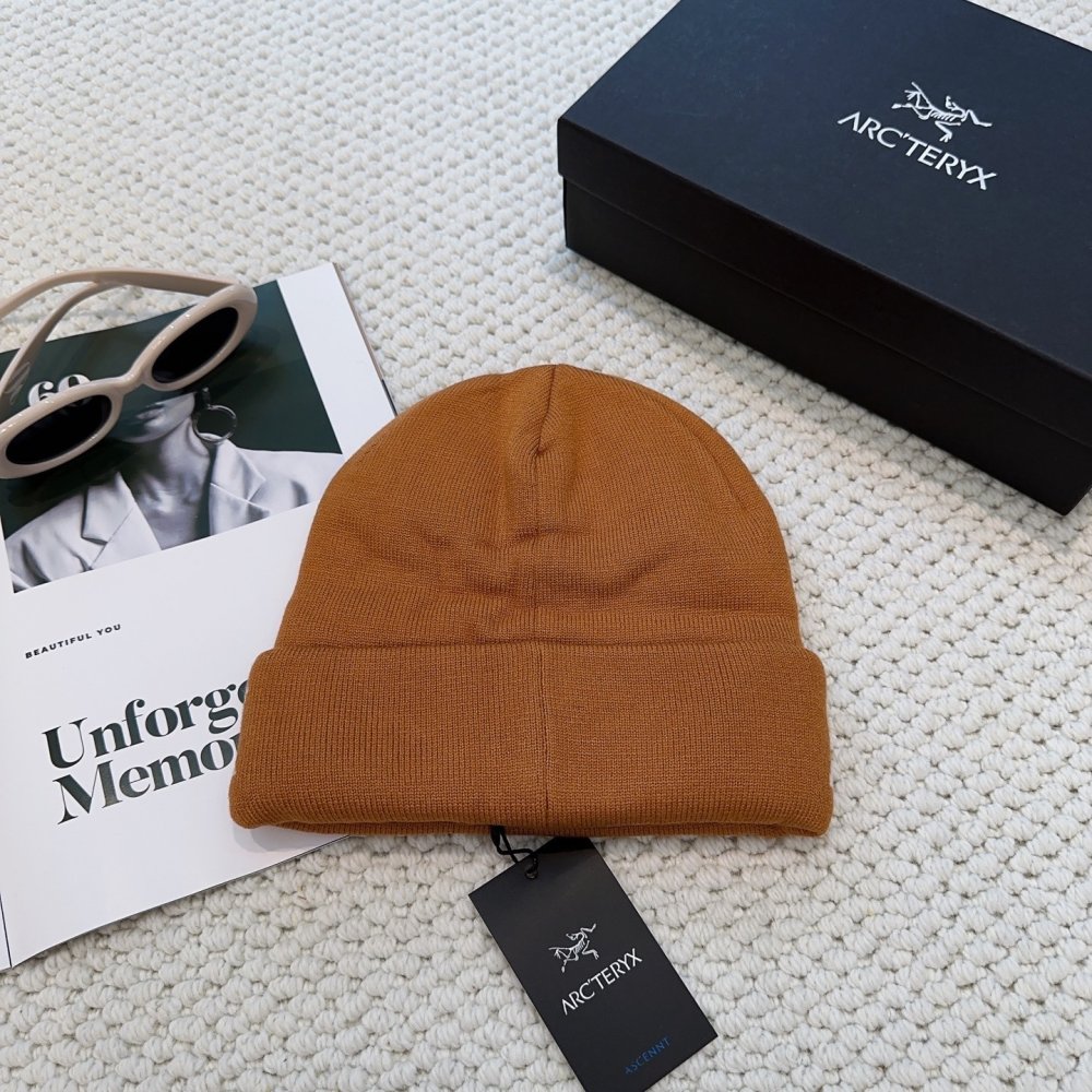 Шапка зимняя фото 3