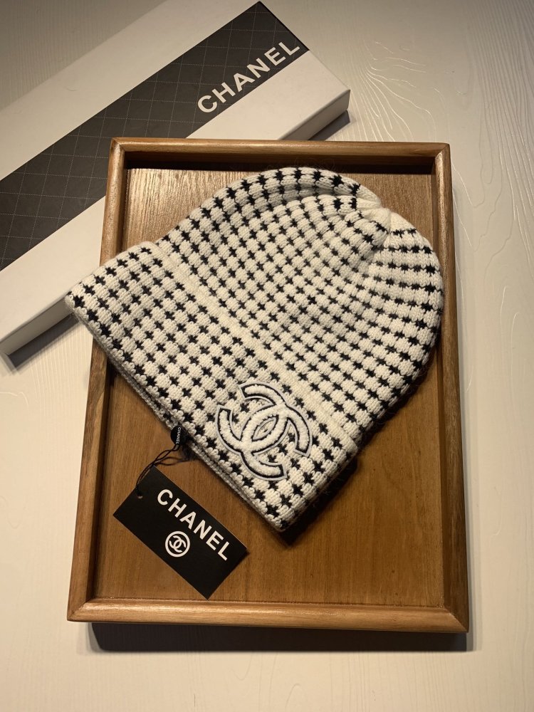 Шапка зимняя фото 3