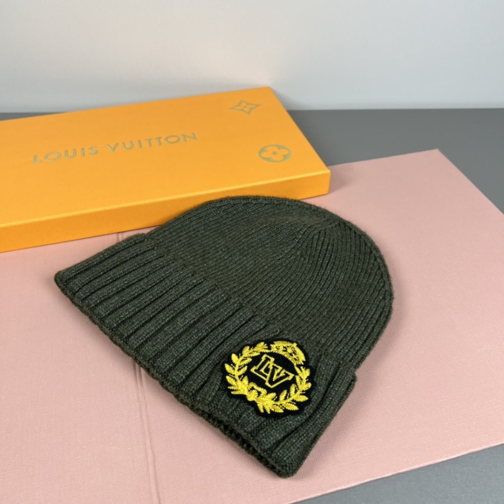 Шапка зимняя фото 3