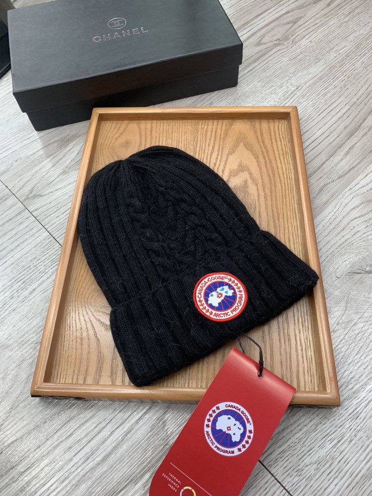 A cap winter фото 3