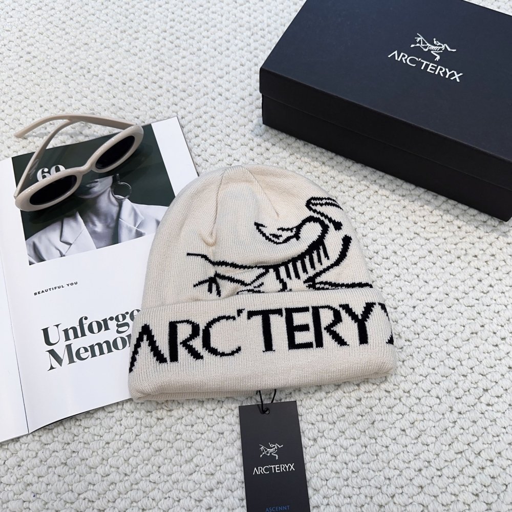 A cap winter фото 4