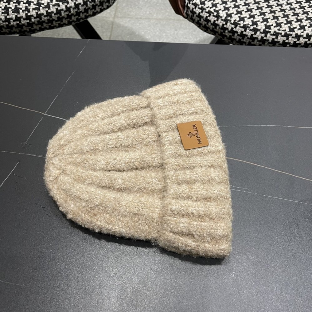 A cap winter фото 4