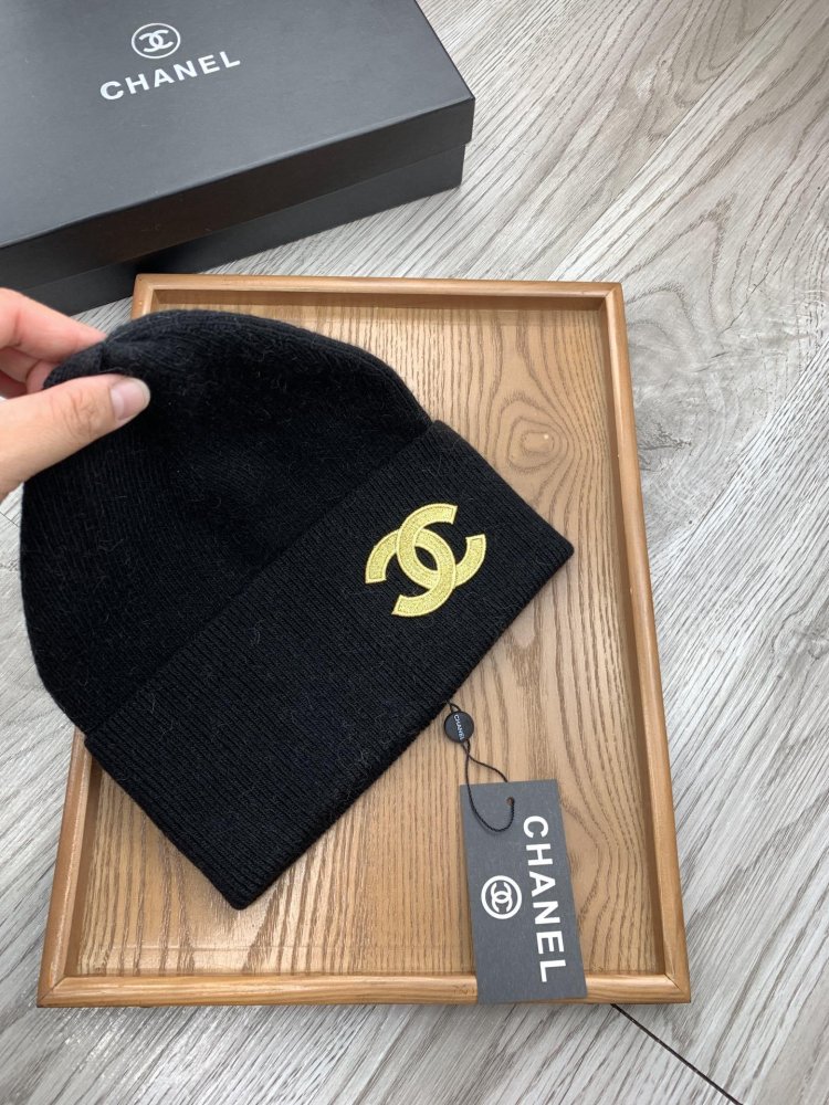 Шапка зимова фото 4