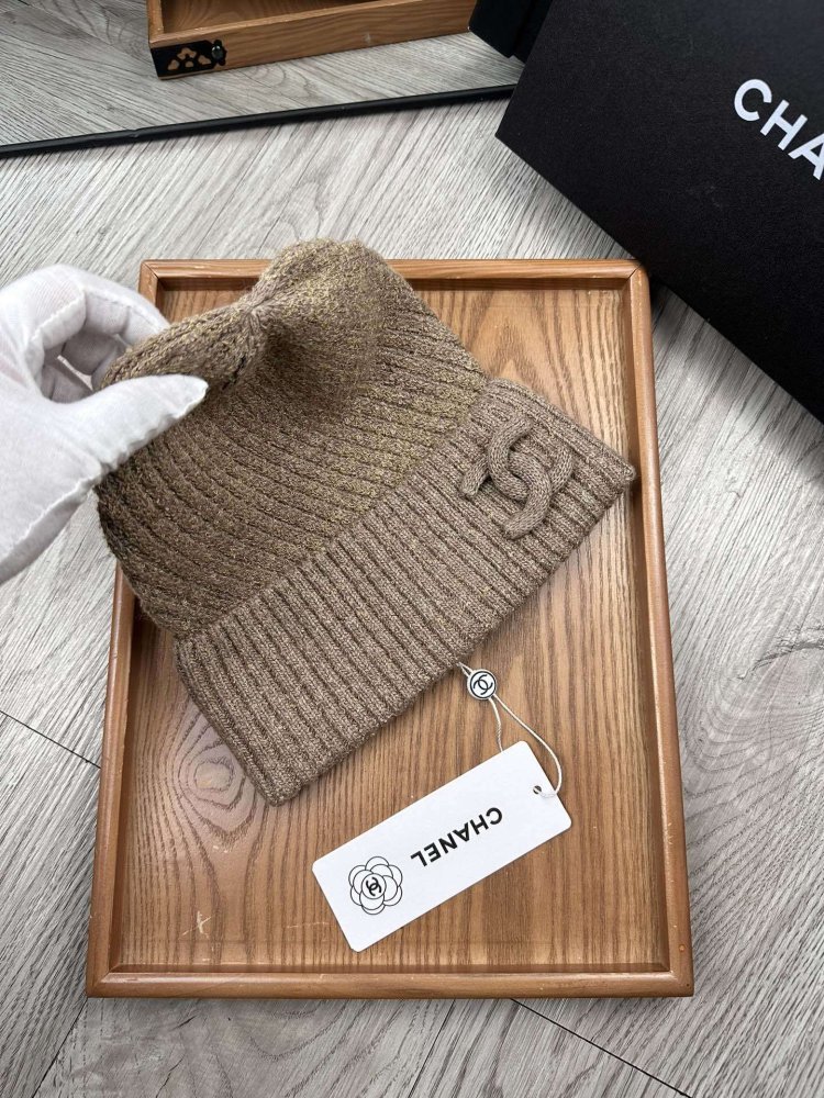 A cap winter фото 4