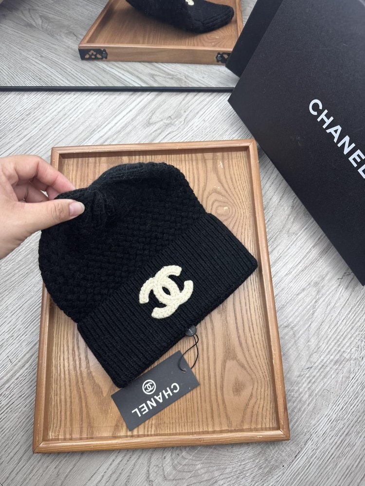 A cap winter фото 4