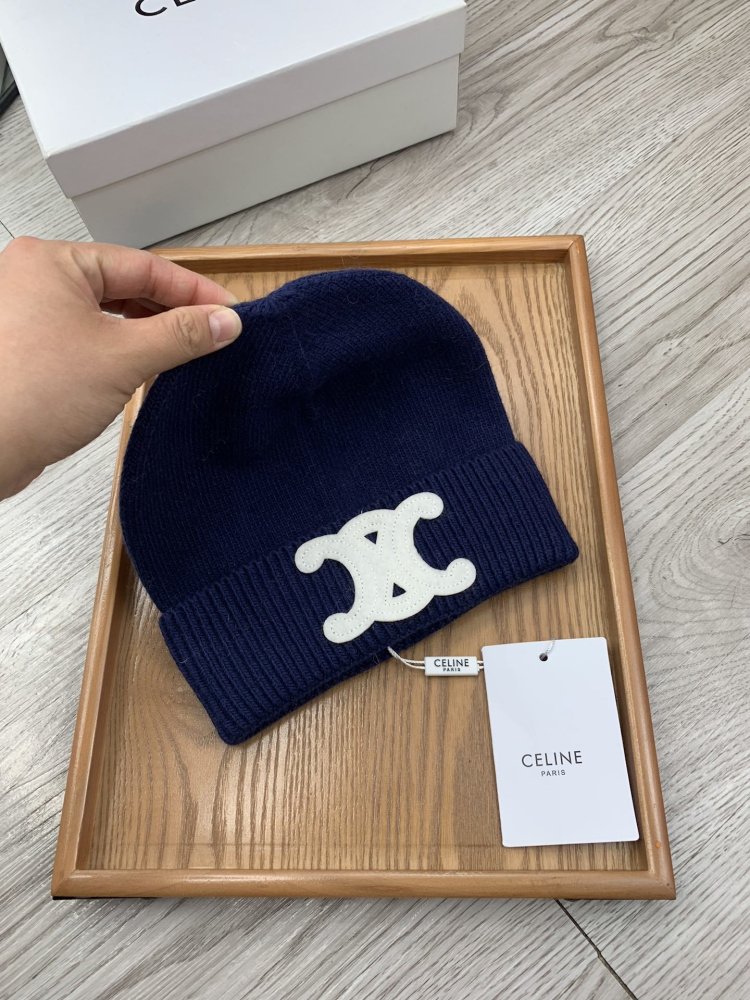 A cap winter фото 4