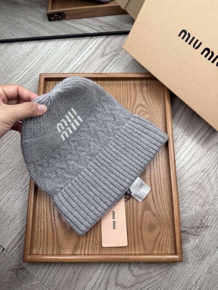 Шапка зимова фото 4