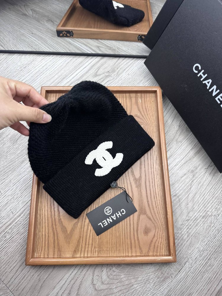 A cap winter фото 4