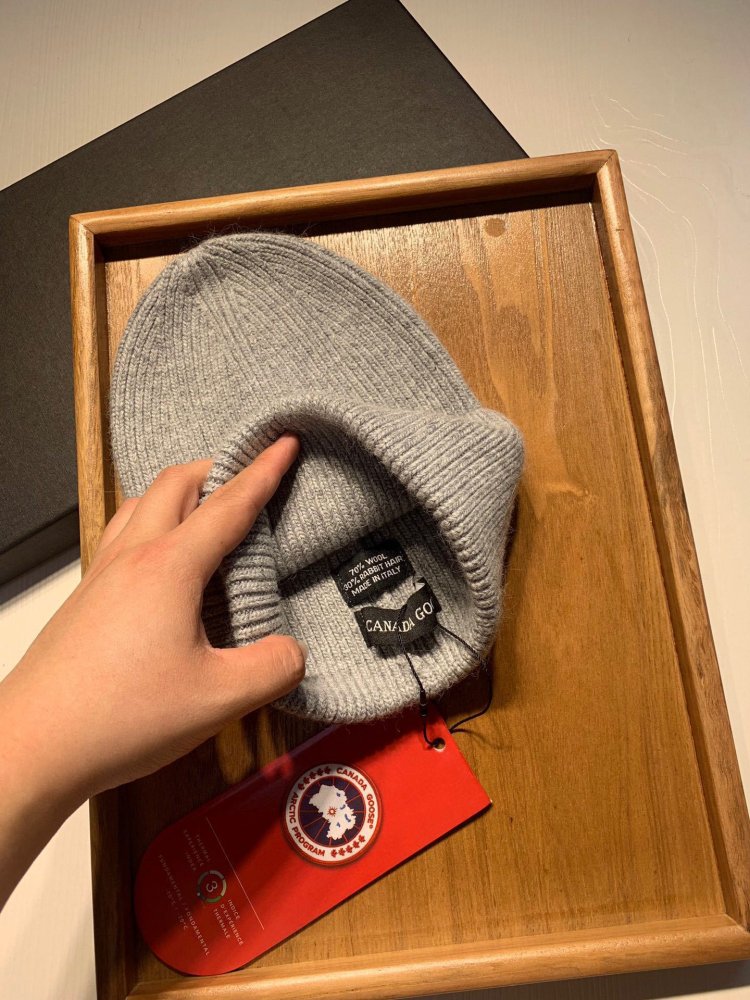 A cap winter фото 4