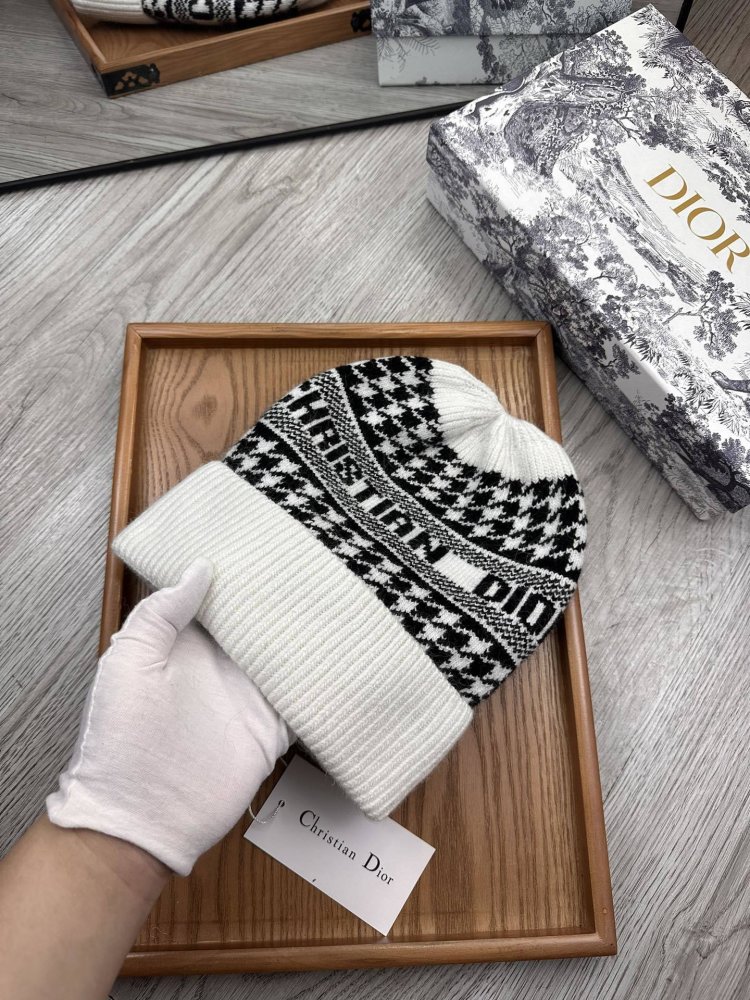 Шапка зимова фото 5