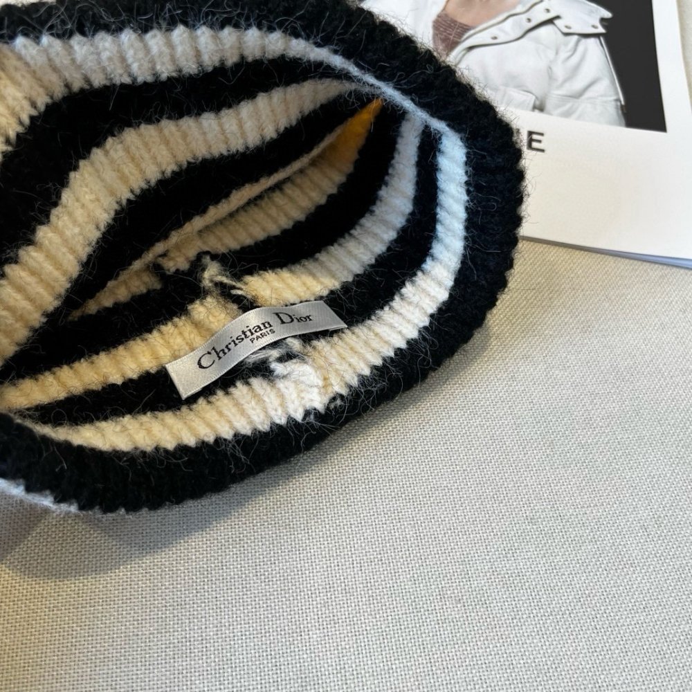 A cap winter фото 5