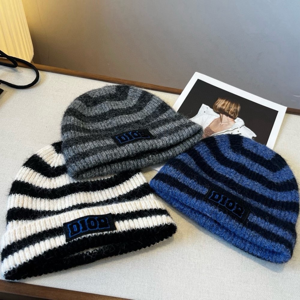 A cap winter фото 5