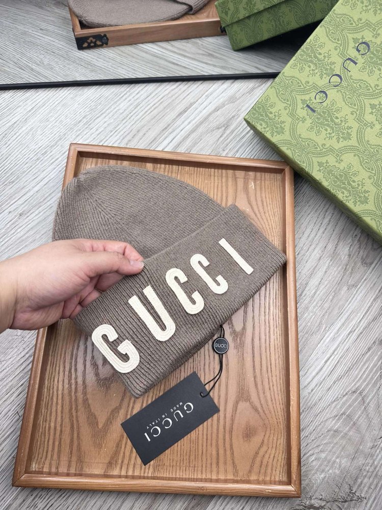 Шапка зимова фото 5