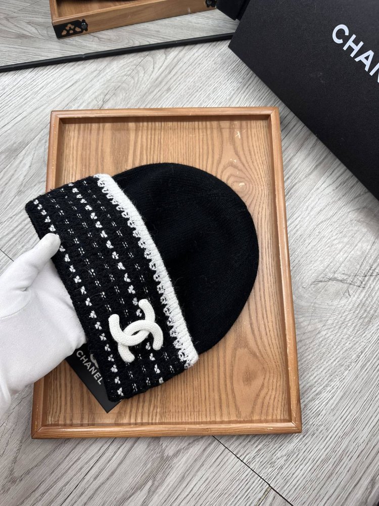 A cap winter фото 5