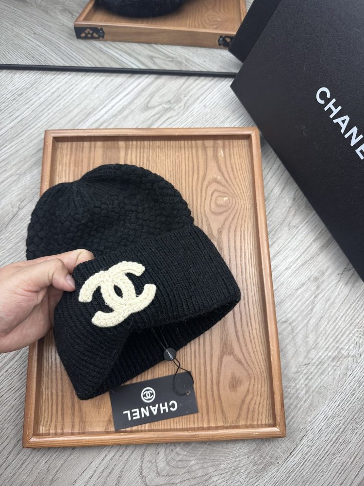 A cap winter фото 5