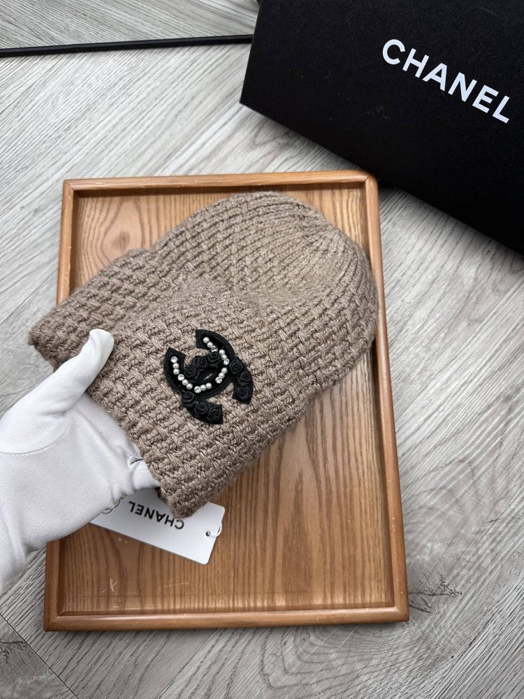 A cap winter фото 5