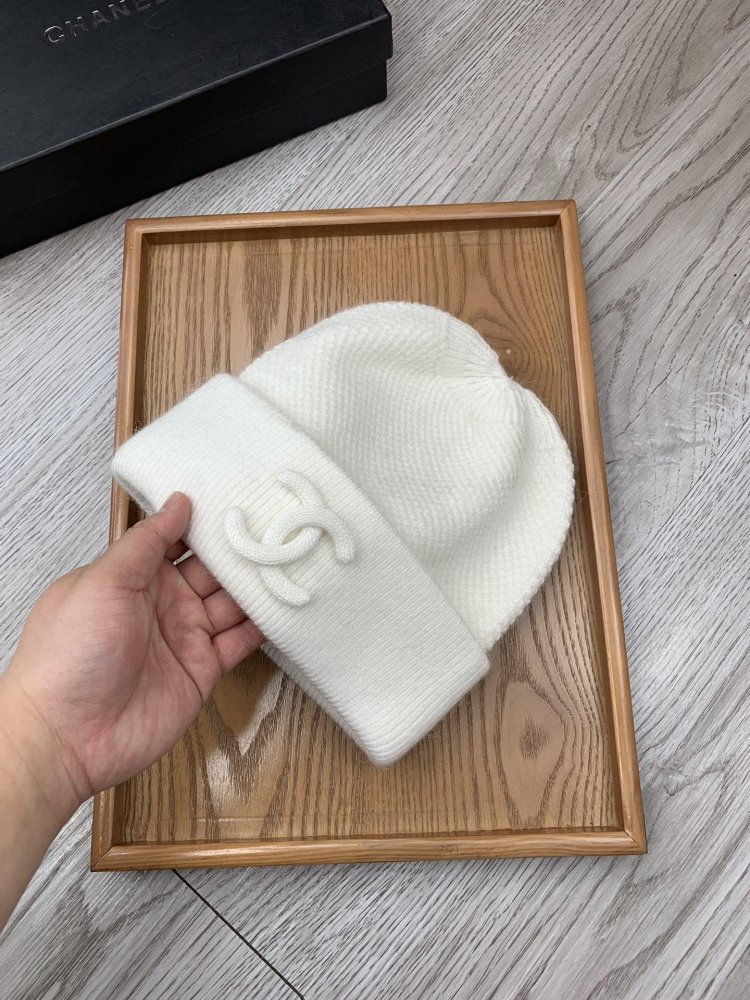 A cap winter фото 5