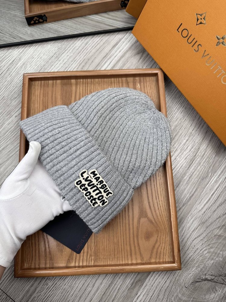 A cap winter фото 5