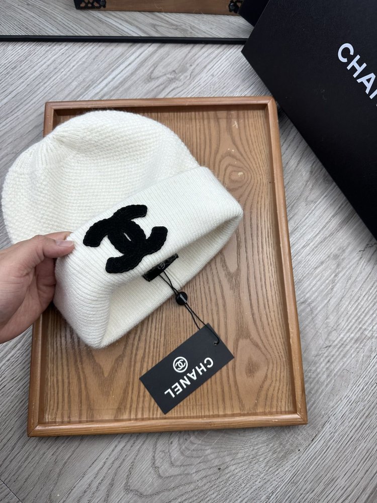 A cap winter фото 5