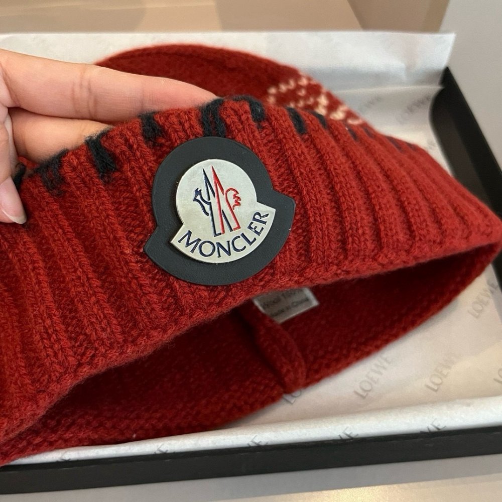 A cap winter фото 5