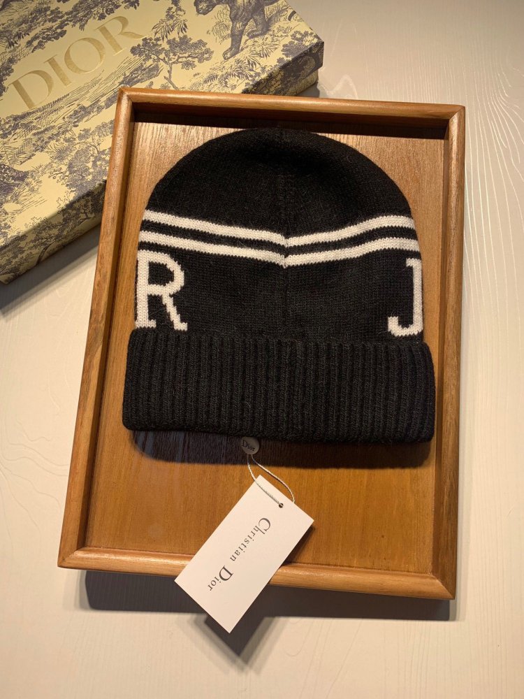 A cap winter фото 6