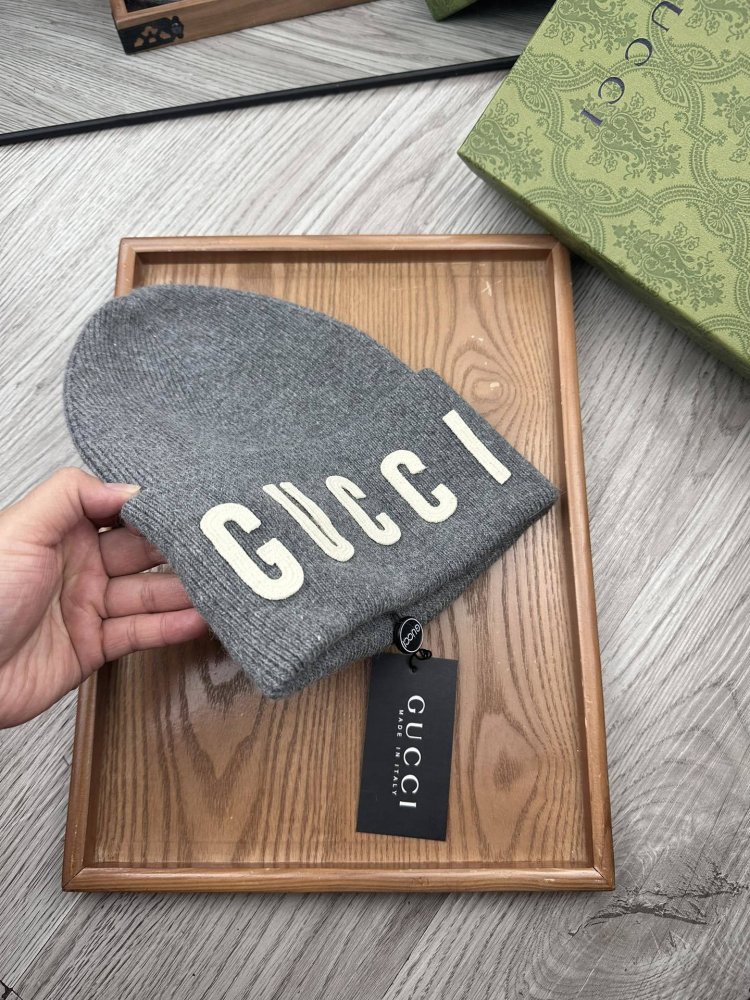 Шапка зимняя фото 6