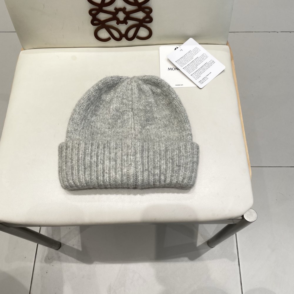 A cap winter фото 6