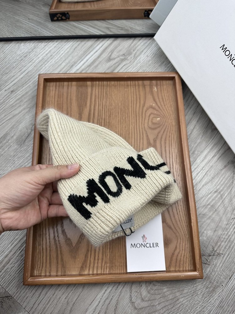 A cap winter фото 6