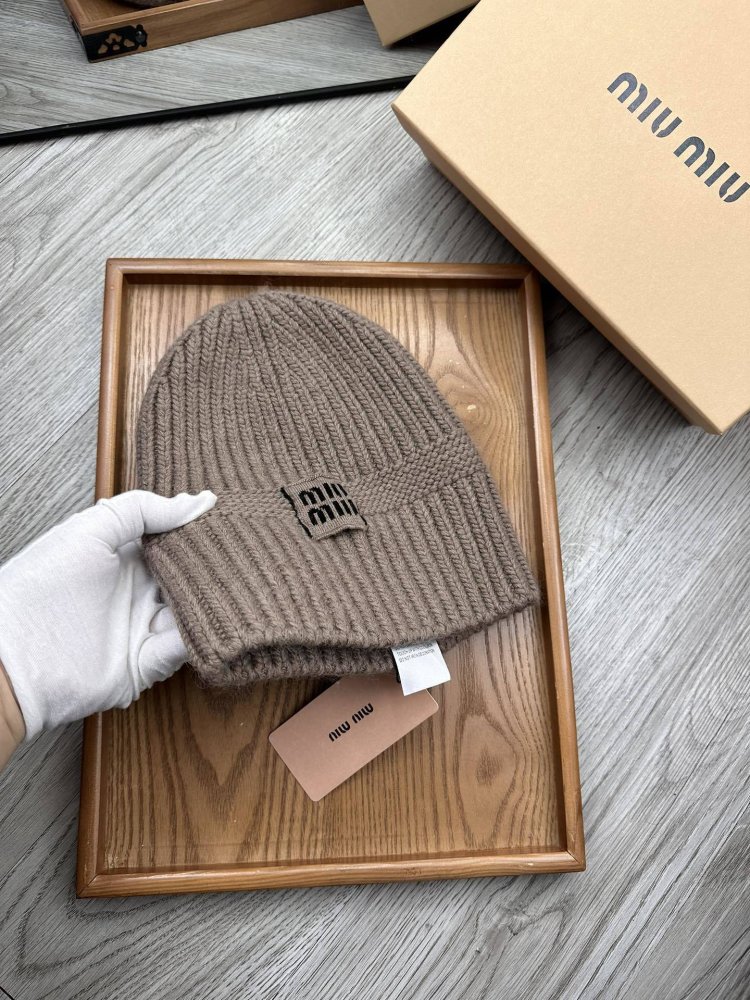 A cap winter фото 6