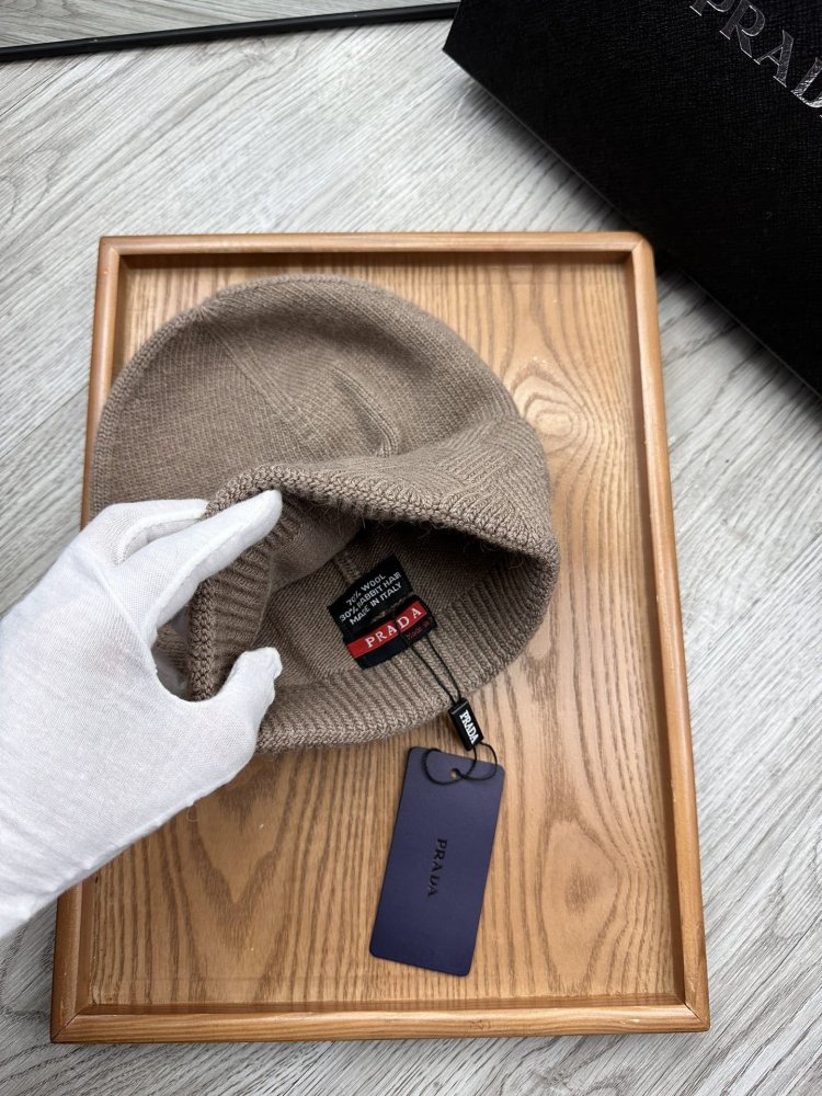 A cap winter фото 6