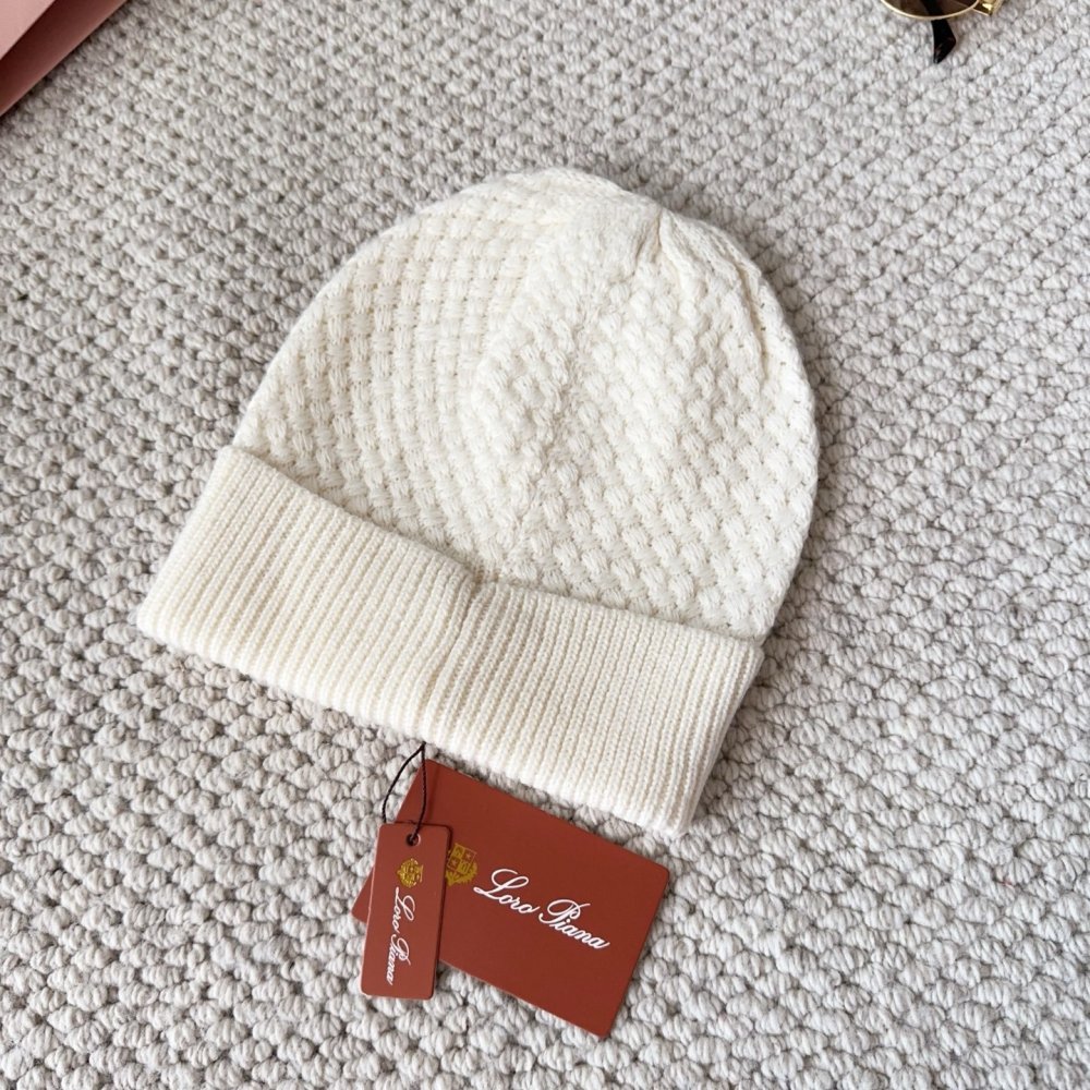 Шапка зимова фото 6