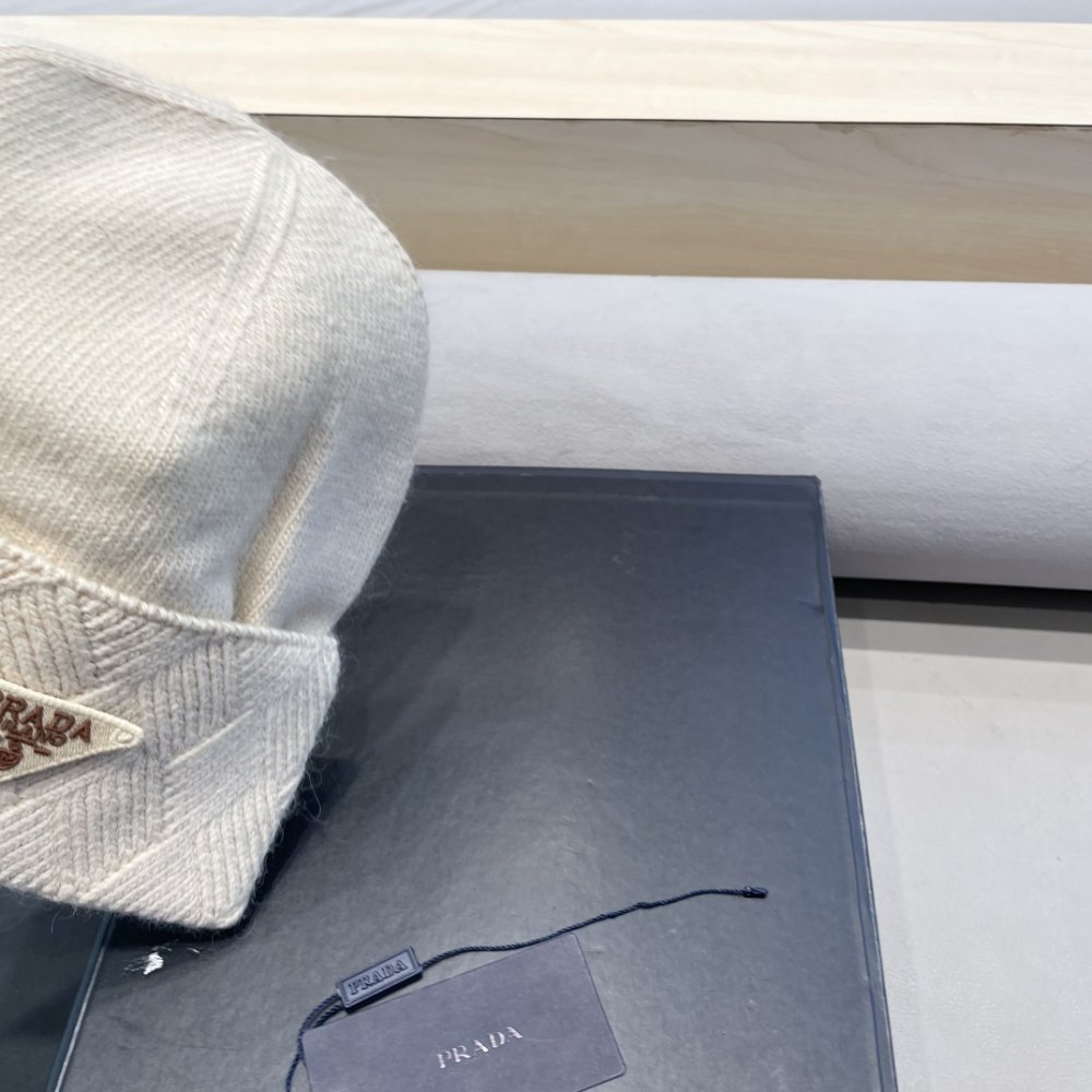 A cap winter фото 6