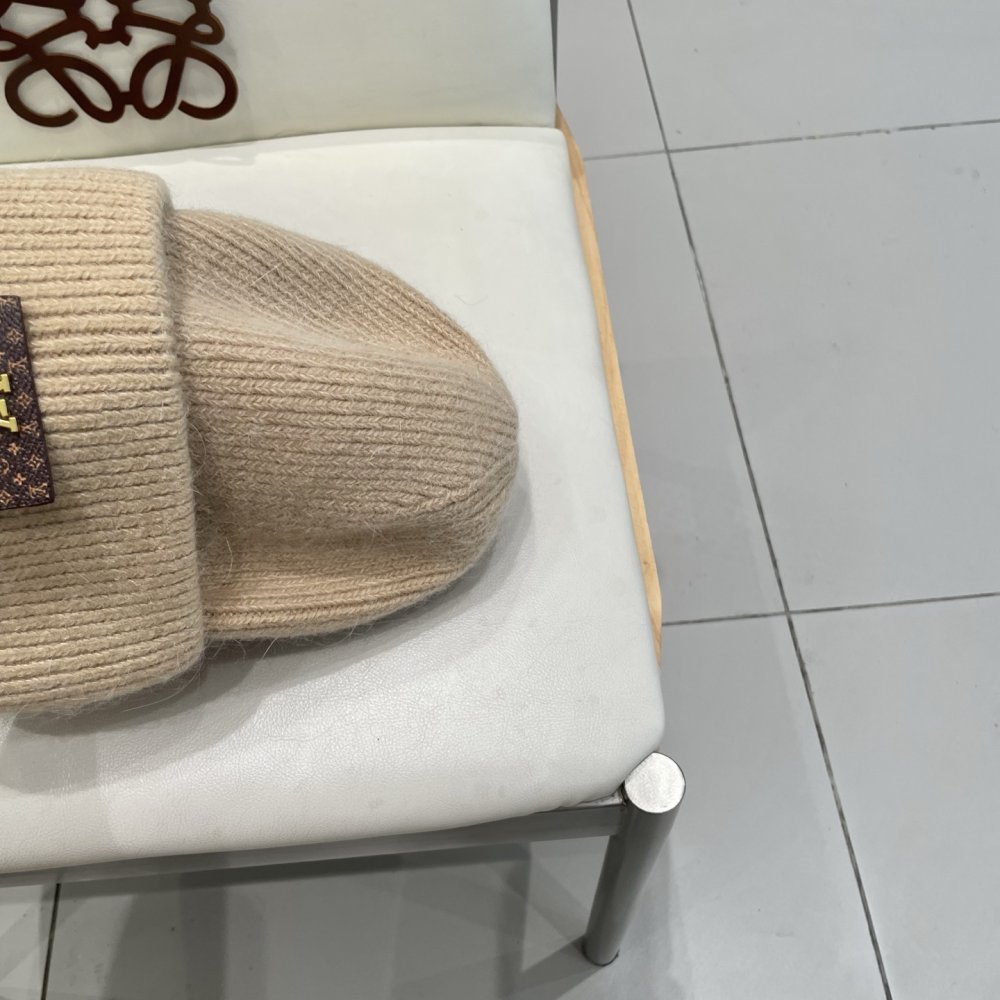 A cap winter фото 6