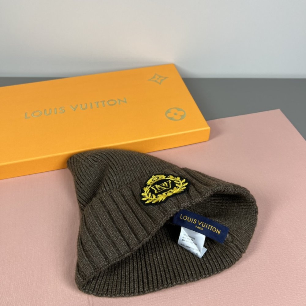 Шапка зимняя фото 6