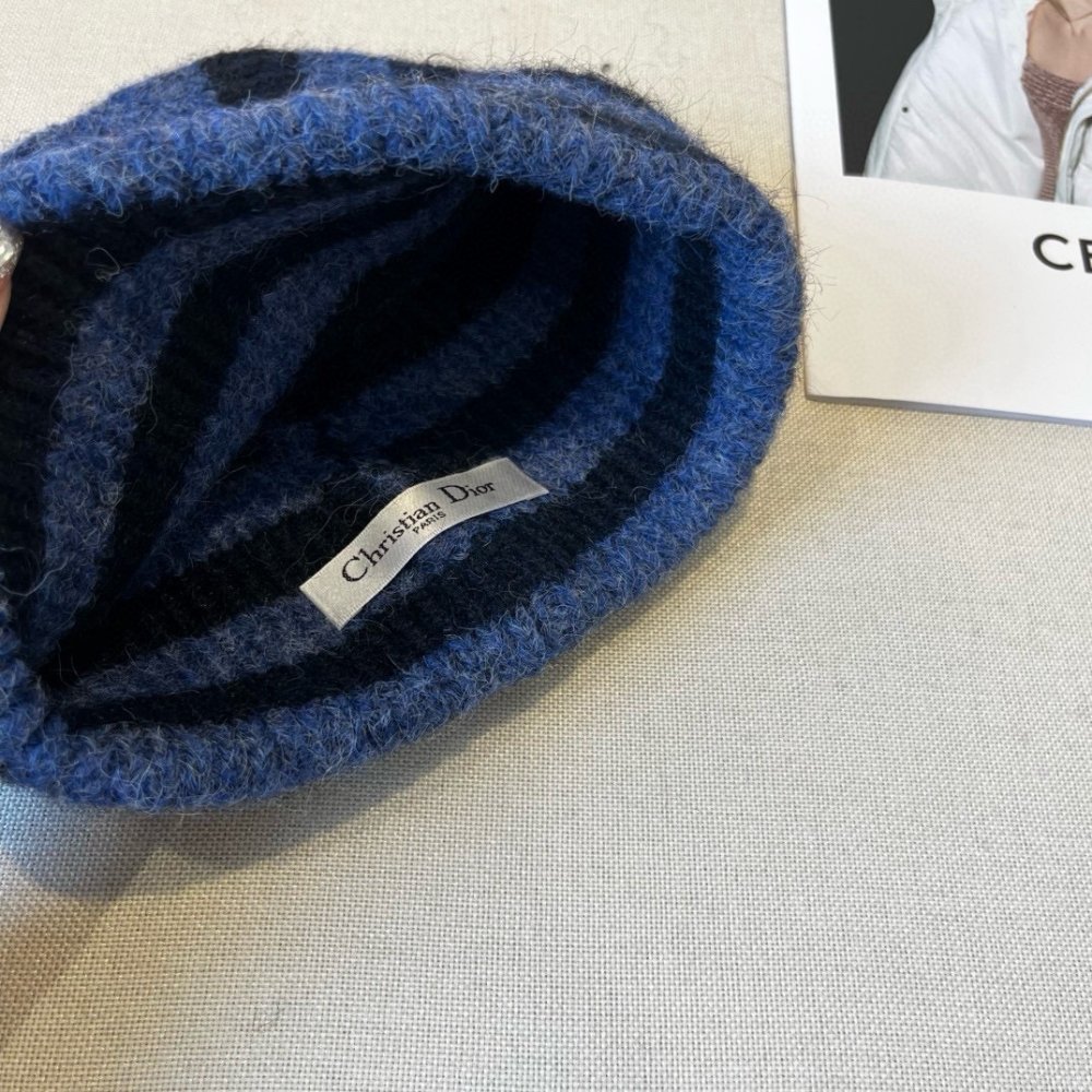 A cap winter фото 7