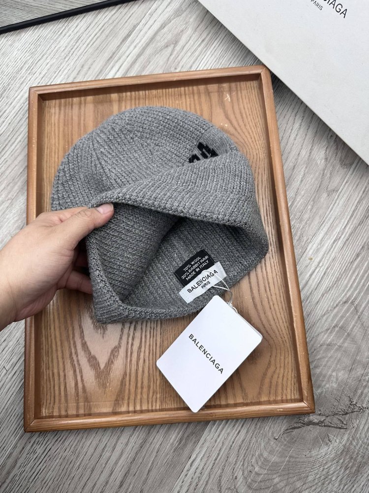 Шапка зимняя фото 7