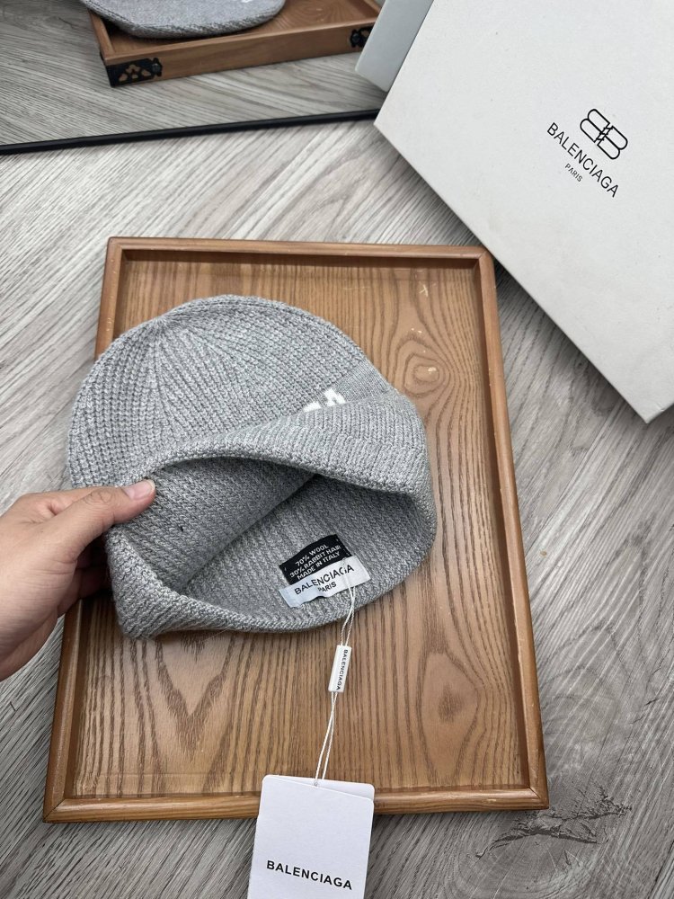 Шапка зимняя фото 7