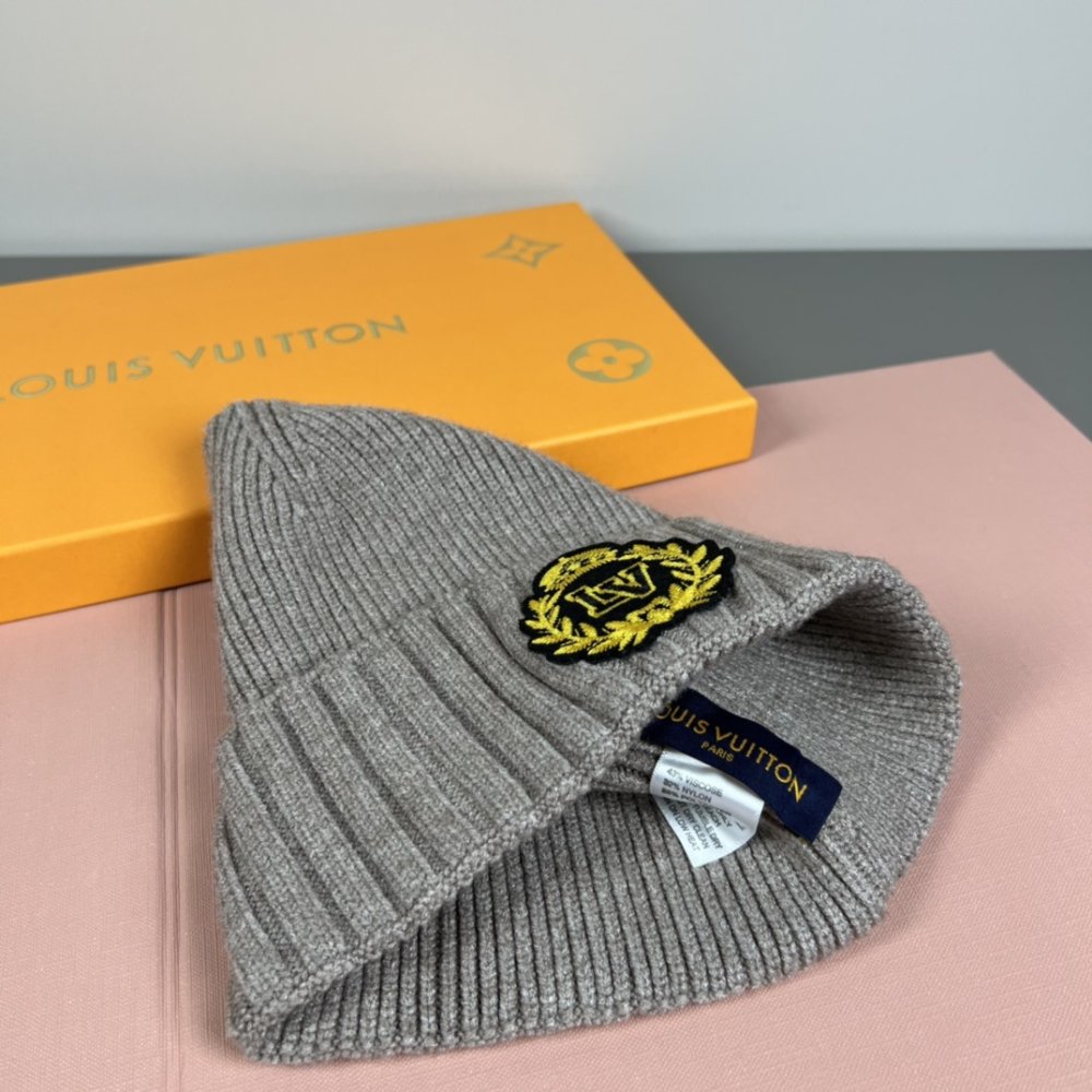 Шапка зимняя фото 7