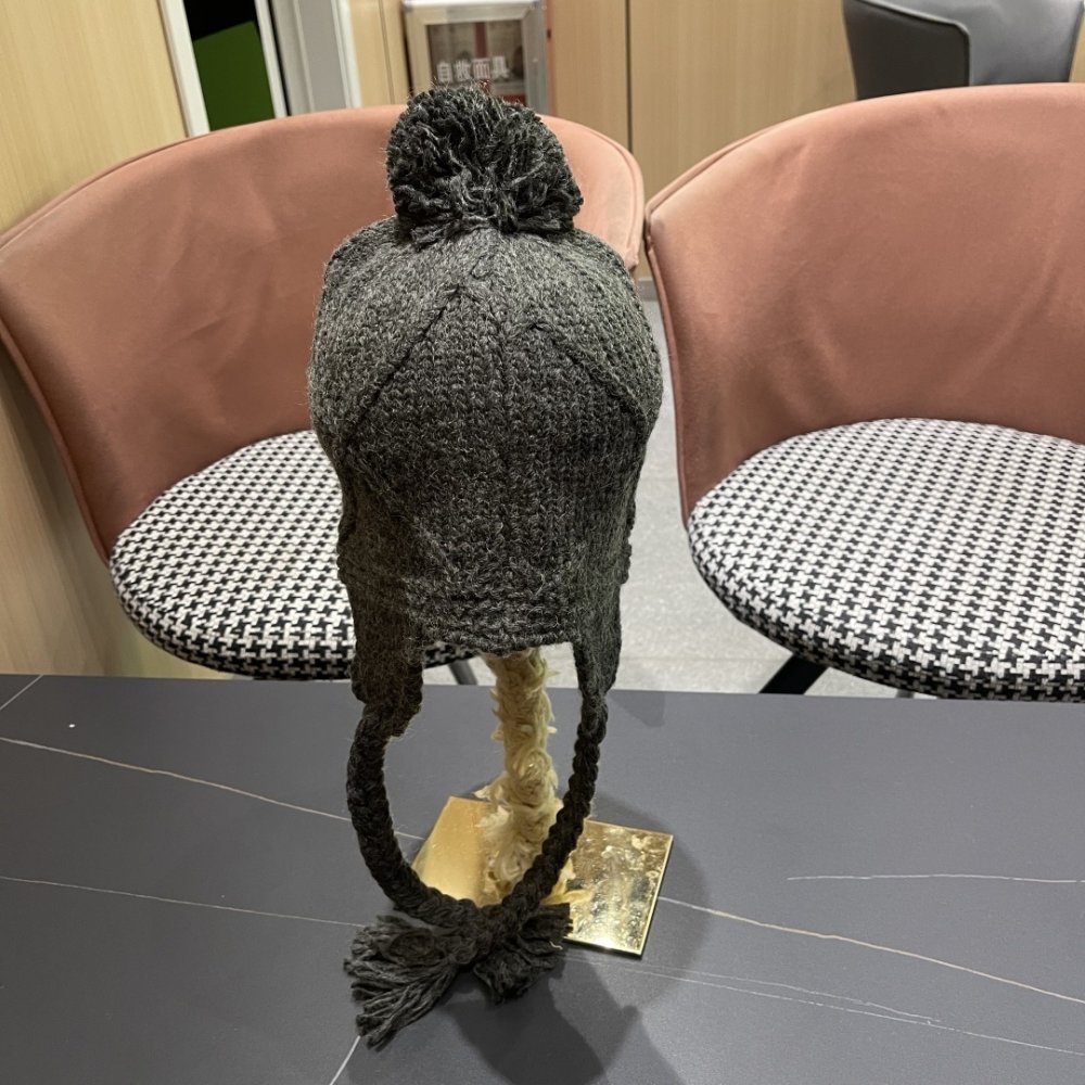 Шапка зимняя фото 7