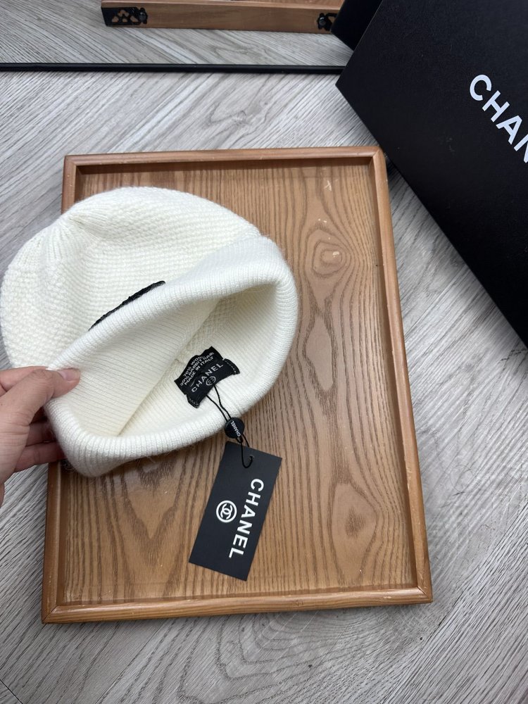 A cap winter фото 7