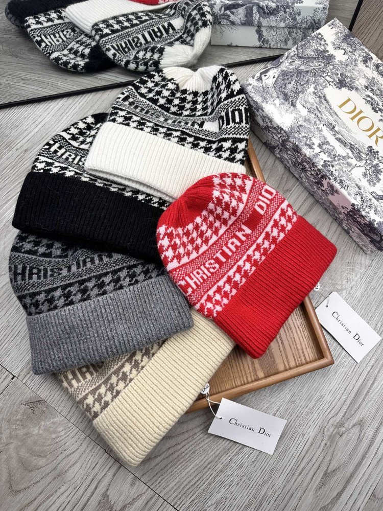 Шапка зимова фото 8