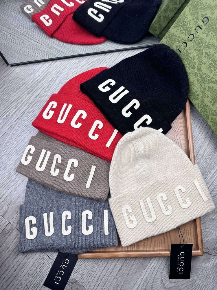 Шапка зимова фото 8