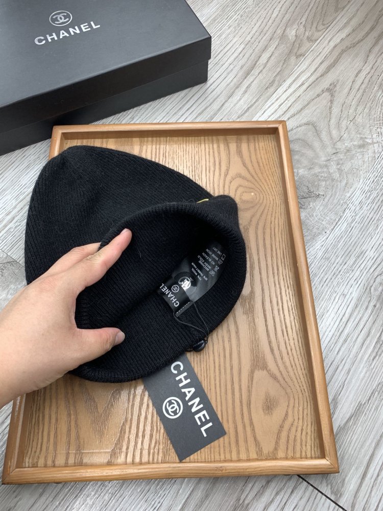 Шапка зимова фото 8