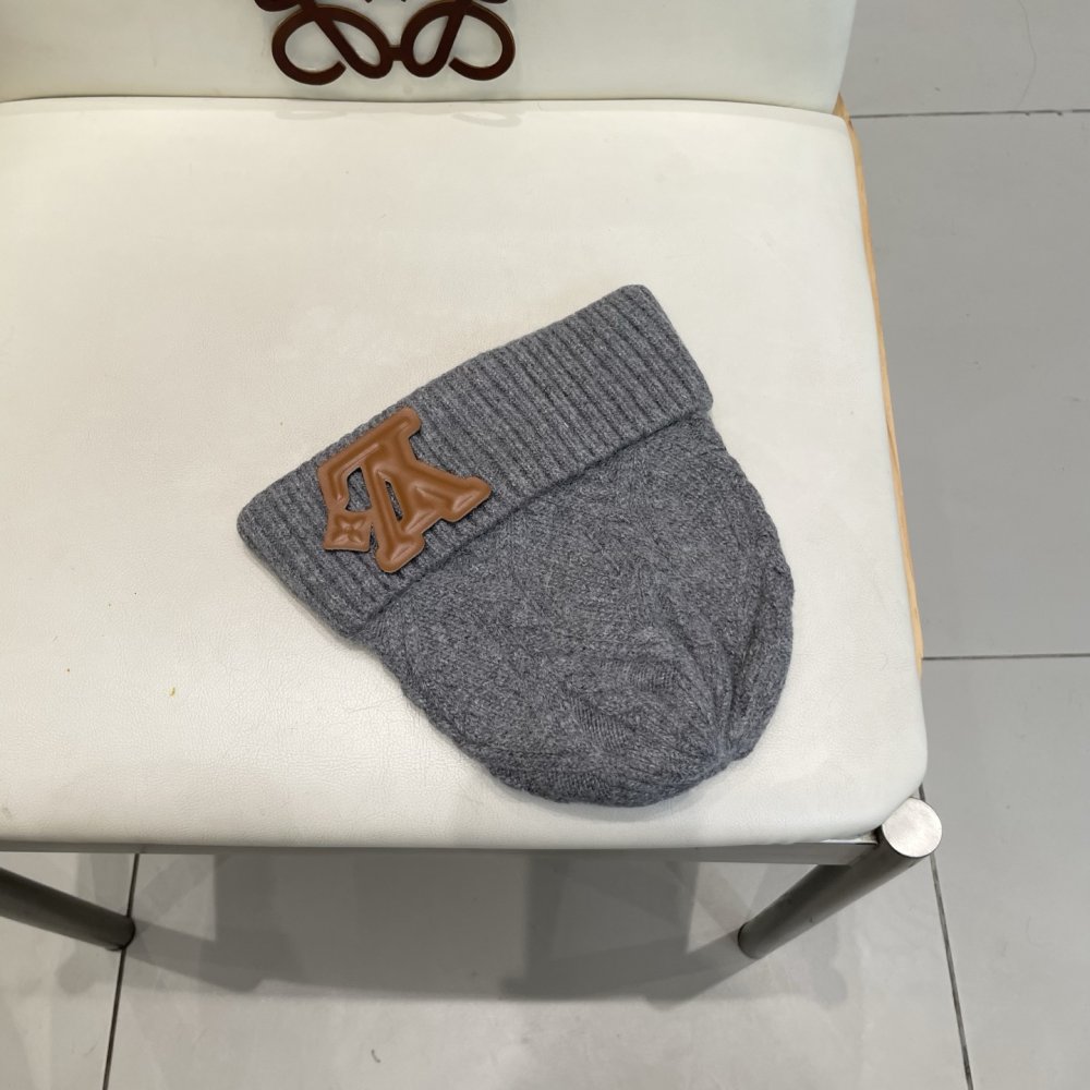 A cap winter фото 8