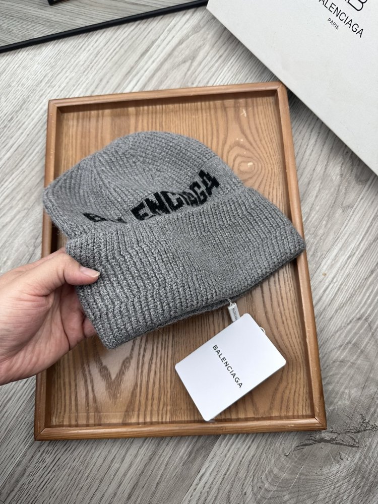 Шапка зимняя фото 8