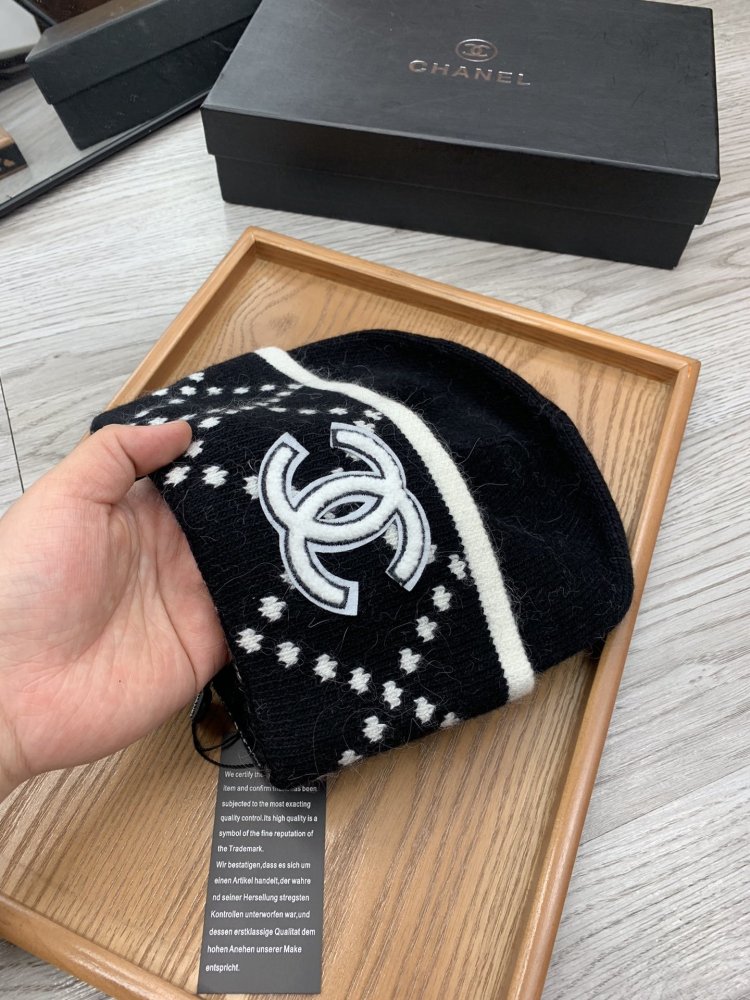 Шапка зимняя фото 8