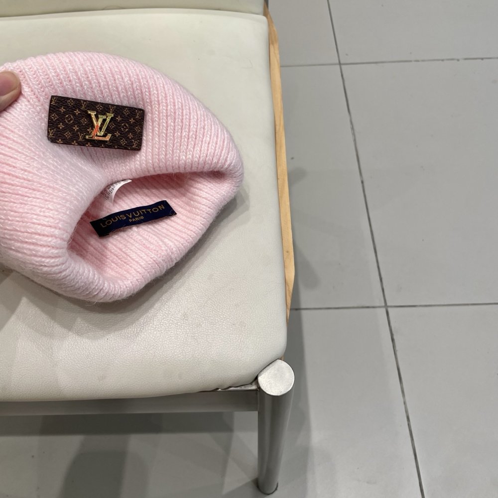 A cap winter фото 9