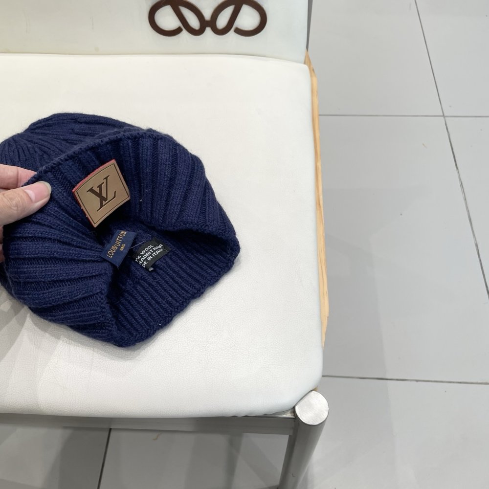 A cap winter фото 9