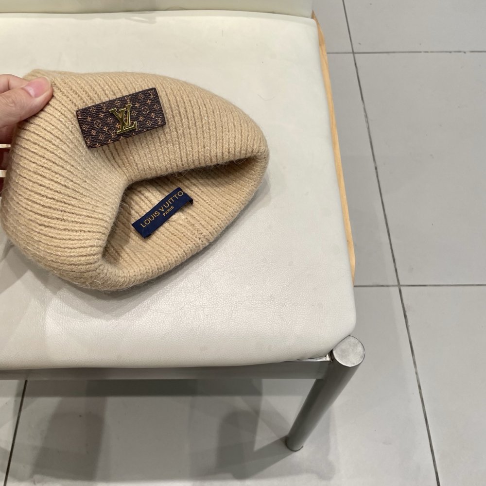 A cap winter фото 9